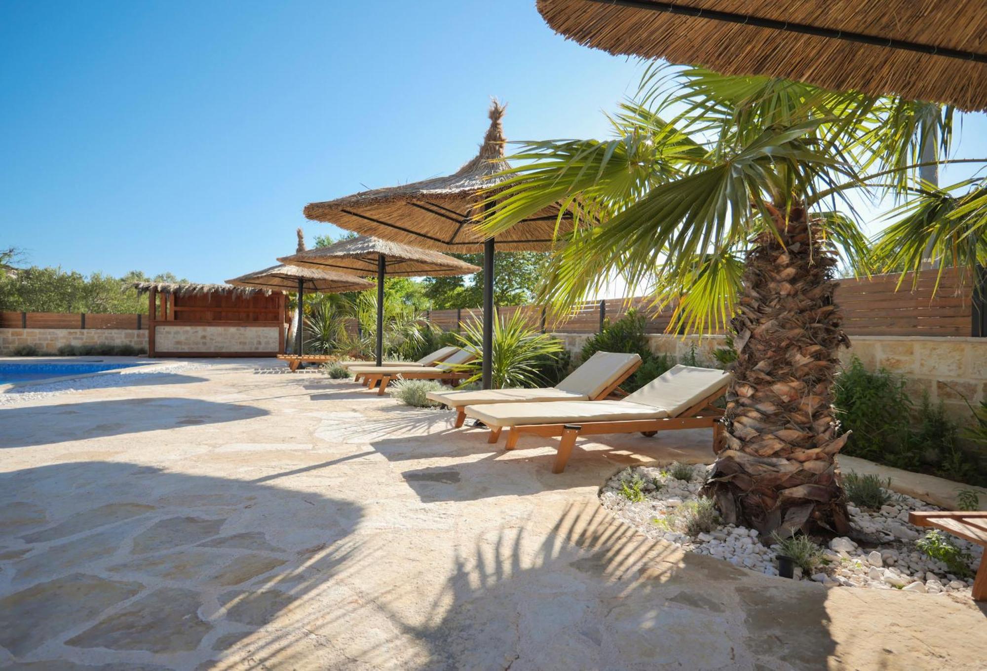 Lojena -murter Luxury Apartament *